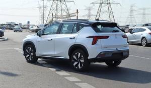 Mitsubishi X-Trail 2022 SUV EV con Asientos de Cuero Oscuro, R18, Tracción Total, Batería de Litio, Cuatro Ruedas - Product Image 3