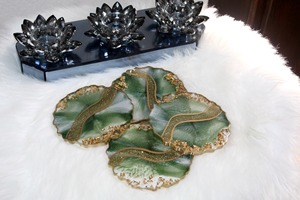 Posavasos de Resina Dorada de Lujo, Posavasos Decorativos Únicos para Regalos de Bodas y Decoración del Hogar, de la India - Product Image 3