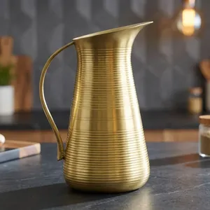 Carafe à eau en laiton pur avec poignée |   Pichet à eau traditionnel en laiton |   Réservoir de stockage d'eau |   Vaisselle vintage |   Table à manger - Product Image 6