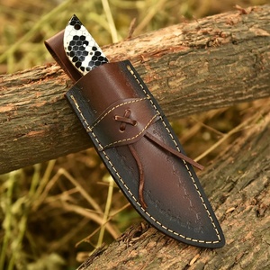 Cuchillo de caza de hoja fija de acero de Damasco hecho a mano con punta caída, mango de nido de abeja, funda de cuero, supervivencia, grado industrial OEM - Product Image 4