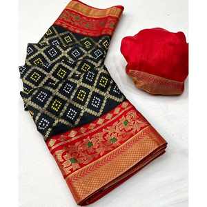 CRÉATEUR MOUSSE MOUSSE IMPRIMÉ FEUILLE SAREE AVEC CHEMISIER INCOSÉ ROUGE - Product Image 1