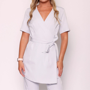 ชุดยูนิฟอร์มสปาสำหรับพนักงานหญิง ช่างเสริมสวย งานนวดแผนไทย คุณภาพสูง ยืดหยุ่นได้  พร้อมปักโลโก้ตามสั่ง - Product Image 1