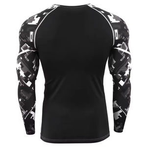 Fabricant OEM de rashguards personnalisés haut de gamme à manches longues par sublimation pour athlètes hommes BJJ MMA Jiu Jitsu - Product Image 2