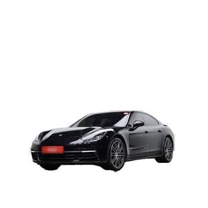 Porsche Panamera 3.0 AWD 2020 con 172,442 km, Volante a la Izquierda, Asientos de Cuero, Cámara Trasera - Product Image 1