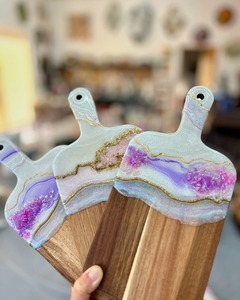 Collection de planches à fromage en résine et bois de luxe pour les organisateurs de mariages, les boutiques de cadeaux, les magasins de détail et les entreprises de décoration intérieure - Product Image 6