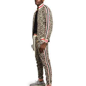 Ensemble de survêtement d'hiver 2026 pour hommes, respirant, avec logo personnalisé, 100 % coton brodé, vente en gros - Product Image 4