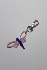 Porte-clés brodé à la main avec de magnifiques motifs floraux pour femmes et filles - Product Image 6