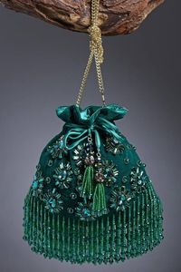 Bolso de mano tipo Potli con cordón, bordado y con cuentas, para fiestas, bodas, o como estuche para joyas y cosméticos. - Product Image 5