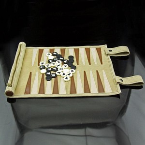 Wholesale Travel PU Leather <b>Backgammon</b> Roll-Up Game Set Mini Portable Leather Roll up <b>Backgammon</b> Set for Travel - Product Image 1