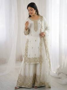 Traje Anarkali de seda bordado en blanco con dupatta, estilo tradicional holgado para bodas, para mujeres, estilo India-Pakistán. - Product Image 3