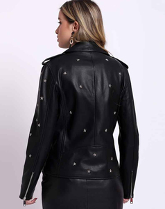 Meilleure Vente 2026 – Blouson Moto Léger Matelassé en Cuir Véritable Noir pour Femme avec Épaulettes Cloutées et Col Rabattable Zippé – Collection Automne - Product Image 3