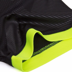Conjunto Deportivo de Camiseta y Pantalones Cortos de Fútbol Personalizados, Ropa Deportiva Ligera y Transpirable para Entrenamiento en Equipo, Uniforme de Fútbol Personalizado al por Mayor - Product Image 6