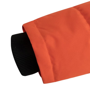 เสื้อแจ็คเก็ตผ้าใบกันน้ำระบายอากาศได้ดีสำหรับผู้ชาย ดีไซน์ใหม่พร้อมโลโก้สั่งทำพิเศษ มีฮู้ด เหมาะสำหรับฤดูหนาว สวมใส่ได้ทั้งกลางแจ้งและในเมือง - Product Image 4