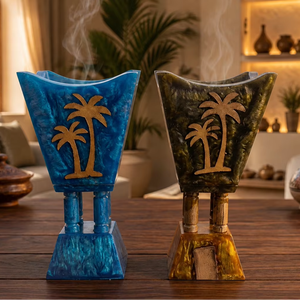 Mejor quemador de incienso artesanal de resina epoxi con purpurina y madera, diseño de desierto de Oriente Medio, quemador Madhkhan. - Product Image 1