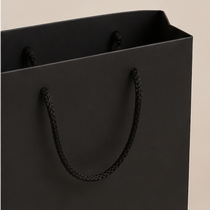 Bolsas de Compras de Papel de Lujo Personalizadas con Asas de Cuerda, Bolsas de Regalo Blancas, Marrones y Negras para Empaquetado de Boutique Minorista - Product Image 4