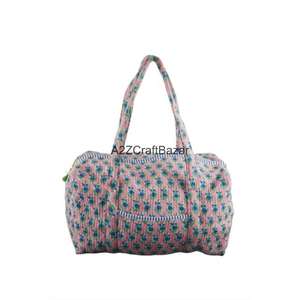 Bolsa de Viaje Acolchada de Algodón Orgánico Hecha a Mano con Dos Asas, Estilo Vintage, Cierre de Cremallera, para la Playa o Compras - Product Image 4