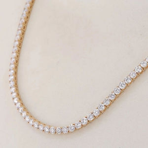 Collier de luxe en or jaune avec diamants de laboratoire, design à griffes brillantes, chaîne classique en or jaune avec diamants de laboratoire, collier raffiné et élégant - Product Image 4