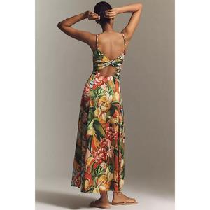 Elegante Vestido Maxi con Cuello en V de Farm Rio X Anthropologie, Estilo Moderno y Natural, Ideal para una Elegancia de Día y de Noche - Product Image 3
