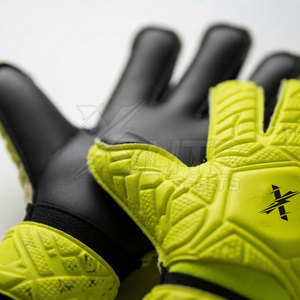 Gants de gardien de but de football professionnels, injecteur de caoutchouc, respirants, antidérapants, protection complète des doigts pour l'entraînement au football - Product Image 4