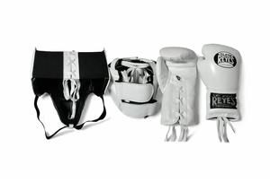Cleto Reyes de cuero genuino de vaca personalizado con cordones |   Protector de Cabeza y Entrepierna de Cuero Vacuno Genuino - Product Image 2