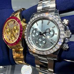 Montre de luxe carrée 40 mm en alliage, sertie de diamants de laboratoire, style antique, prix d'usine - Product Image 4