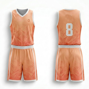 Ensemble d'uniformes de basketball en polyester de haute qualité, respirant et léger, avec maillot et short assortis pour les joueurs actifs - Product Image 1
