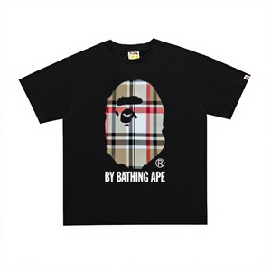 Camiseta Negra de Manga Corta para Hombre con Estampado de Cabeza de Mono a Cuadros, Cuello Alto, Corte Regular, Logotipo Frontal, 100% Algodón - Product Image 2