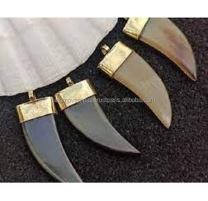 Vente en gros Pendentif sculpté en corne de buffle Bijoux de déclaration uniques pour dames - Product Image 4