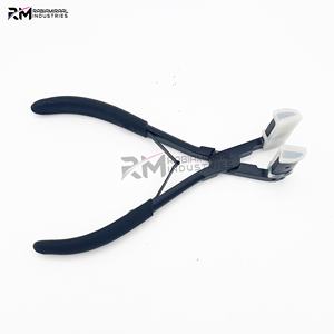 Alicates RMI Super Product de acero inoxidable con punta de plasma negra y mango de color negro, herramienta para extensiones de cabello con punta plana. - Product Image 4