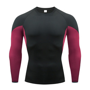 Compression Tops Supplier Flexible <b>Men</b> Compression Shirts Breathable Athletic Sportswear Manufacturer Running Compression Shirt - Product Image 4