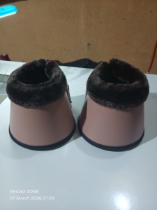 Botas de equitación BRAND ZONE de cuero charol y neopreno de 8 mm con forro de piel sintética, marca privada, equipo ecuestre - Product Image 5