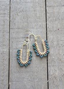 Universal Overseas Stylish Hand Woven Delicate Seed Bead Crystal Earrings Vintage Ethnic Fan-Shaped Boho Earrings for Women - Product Image 5