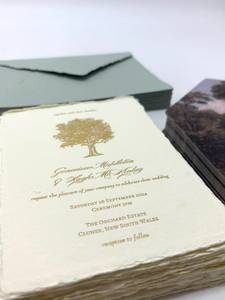 Invitaciones de boda en papel de algodón con estampado foil, textura hecha a mano, detalles elegantes y un toque premium para celebraciones. - Product Image 2