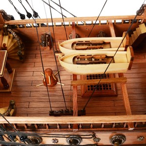 Maqueta de Barco de Madera de Cedro Pintada a Mano, Edición Exclusiva San Felipe, Línea Almirante, para Decoración de Mesa, Regalo, Venta al Por Mayor - Product Image 3