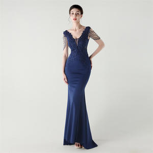 Robe de mariée pour femme, robe de soirée, robe de demoiselle d'honneur, robe longue en satin avec perles et fleurs, silhouette sirène naturelle - Product Image 4