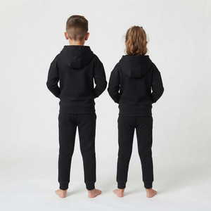 Conjunto Deportivo Unisex de Dos Piezas con Sudadera con Cremallera Completa y Pantalones Jogger, Color Negro de Moda, Venta al Por Mayor, Logotipo Personalizado, Ropa Casual para Niños - Product Image 6