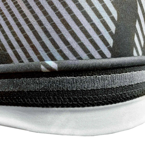 เสื้อรัดกล้ามเนื้อแขนยาว MMA พิมพ์ลายโลโก้ตามสั่ง สำหรับผู้ชาย ออกกำลังกาย วิ่ง ฟิตเนส แห้งเร็ว ระบายอากาศได้ดี ผลิตจากผ้าสแปนเด็กซ์/โพลีเอสเตอร์ - Product Image 6