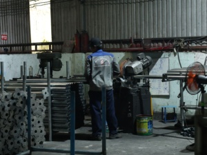 Soportes de Encofrado de Aluminio Mecanizados por CNC, Galvanizados/Revestidos en Polvo, Tamaño Personalizable para Equipos de Aplicaciones Industriales - Product Image 5
