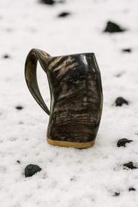 Jarra Tradicional de Cuerno de Buey, Económica y Duradera para Uso Diario, Jarra Vikinga para Cidra y Cerveza, Producto Artesanal Natural - Product Image 6