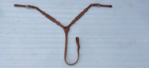 Al por mayor: Pechopetral de cuero artesanal estilo western para equitación de barriles, senderismo y ocio, grabado, personalizable en color, logotipo y diseño. - Product Image 6