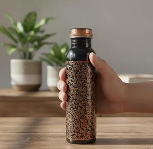 Botella de Cobre Antigua con Diamantes, Creaciones Antiguas, Cobre Puro, Grabado Ayurvédico, Diseño Clásico Ecológico, Botella de Agua - Product Image 4