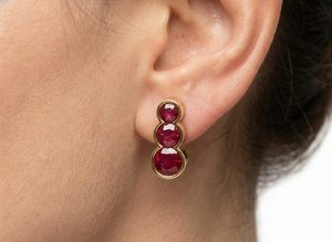 Boucles d'oreilles pendantes en argent sterling plaqué or 18 carats avec serti clos en rubis, pierre de naissance de juillet, bijoux fins de luxe, cadeau d'anniversaire ou de mariage - Product Image 4