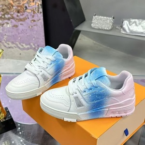 รองเท้าผ้าใบหนังแท้คุณภาพสูงแบรนด์แท้สำหรับผู้ชาย เหมาะสำหรับใส่ลำลอง วิ่ง และเล่นกีฬากลางแจ้ง - Product Image 3