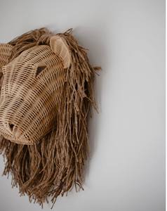Décoration murale artisanale tête de lion en rotin, matériaux organiques pour chambre d'enfant, décoration artisanale à suspendre, réduction spéciale. - Product Image 2