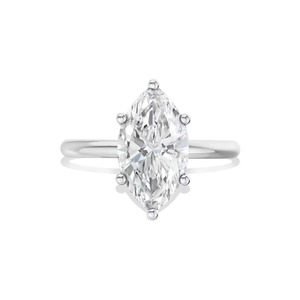 Anillo de compromiso solitario de oro blanco de 14K y 18K con diamante marquise cultivado en laboratorio, talla personalizada, banda lisa de 6 puntas, EF VS CVD, venta al por mayor - Product Image 1