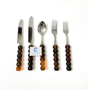 Juego de Cubiertos Modernos de 5 Piezas con Mango de Resina, Elegante Vajilla Minimalista, Juego de Cubiertos para Mesa, Decoración de Boda, Cucharas con Acabado Espejo - Product Image 3