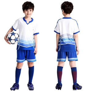 Maillot de football unisexe personnalisé léger et confortable pour enfants, séchage rapide, écologique, 100 % polyester, marque d'équipe, idéal pour l'été - Product Image 4