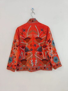 เสื้อแจ็คเก็ตกำมะหยี่ปักลายสไตล์จีนสีแดง คอจีน แขนยาว ลายดอกไม้ สำหรับฤดูใบไม้ร่วง ผู้ใหญ่ ไซส์พลัส สวมใส่สบายๆ - Product Image 2