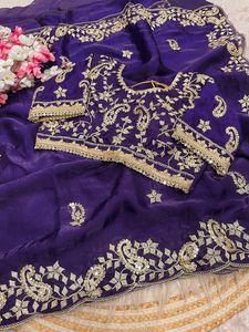 ผ้าซารีจอร์เจตต์ลายมิดไนท์เอลิแกนซ์ ปักลูกปัดสีดำแท้และลายฉลุขอบผ้า ดีไซน์ทันสมัย - Product Image 3