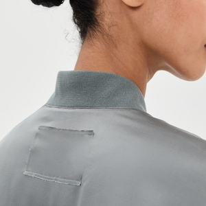 Vestes en satin pour femmes de haute qualité fabriquées en usine, produit le plus vendu, vêtements décontractés, veste en satin à manches longues pour femmes - Product Image 5